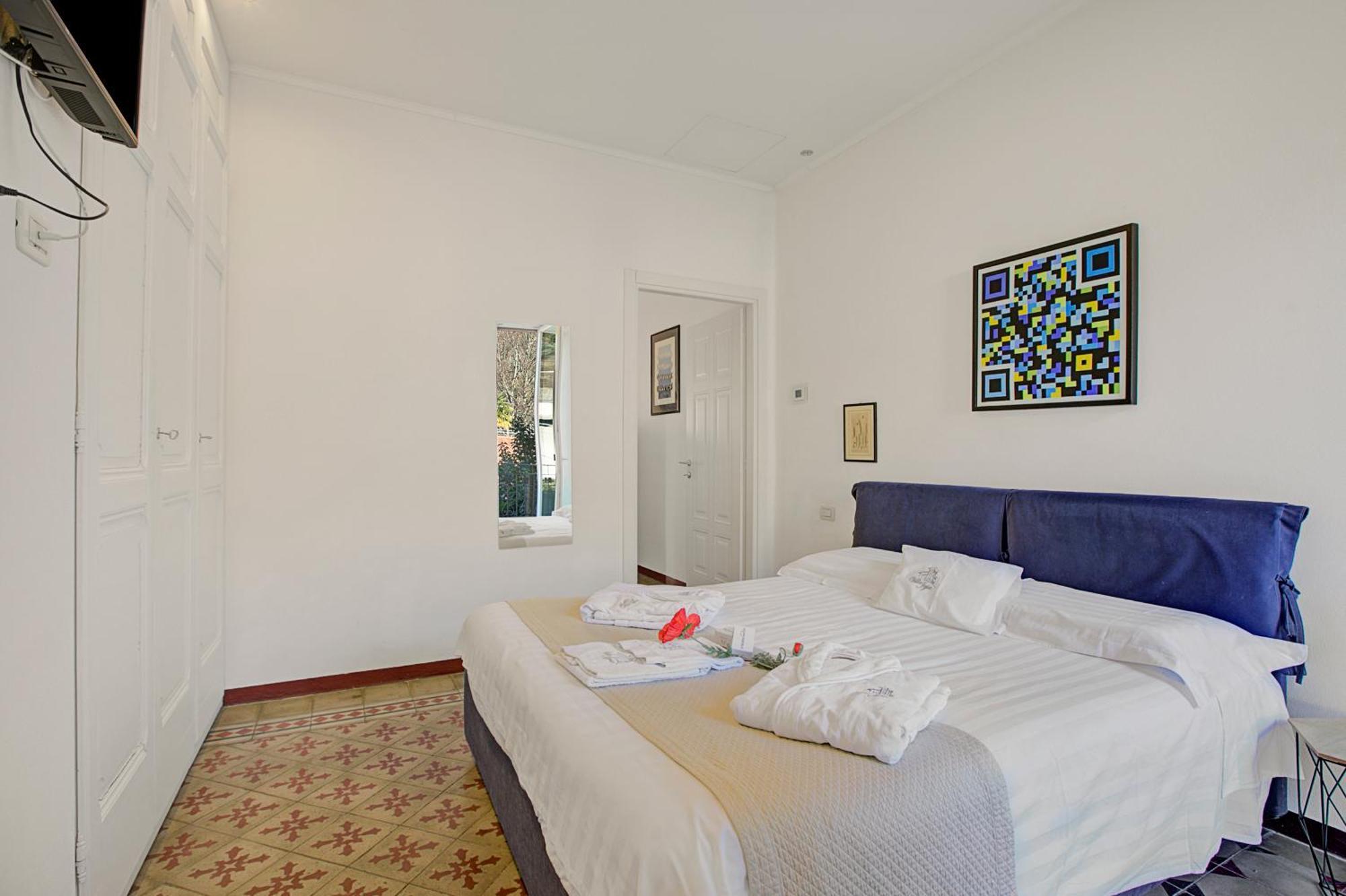Villa Jejia- Pool And Garden - Happy Rentals Lesa Buitenkant foto